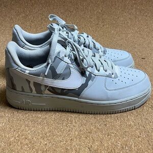 Nike Sneakers - Light Gray Camo Accent Air Force 1